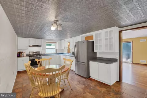 Kitchen - 880 Cherry Orchard Rd, Dover, PA 17315 photo 1 of 1