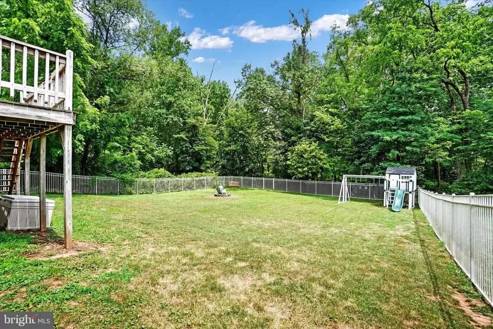 Exterior - 880 Cherry Orchard Rd, Dover, PA 17315 photo 6 of 8