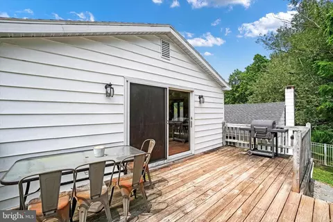 Exterior - 880 Cherry Orchard Rd, Dover, PA 17315 photo 1 of 8