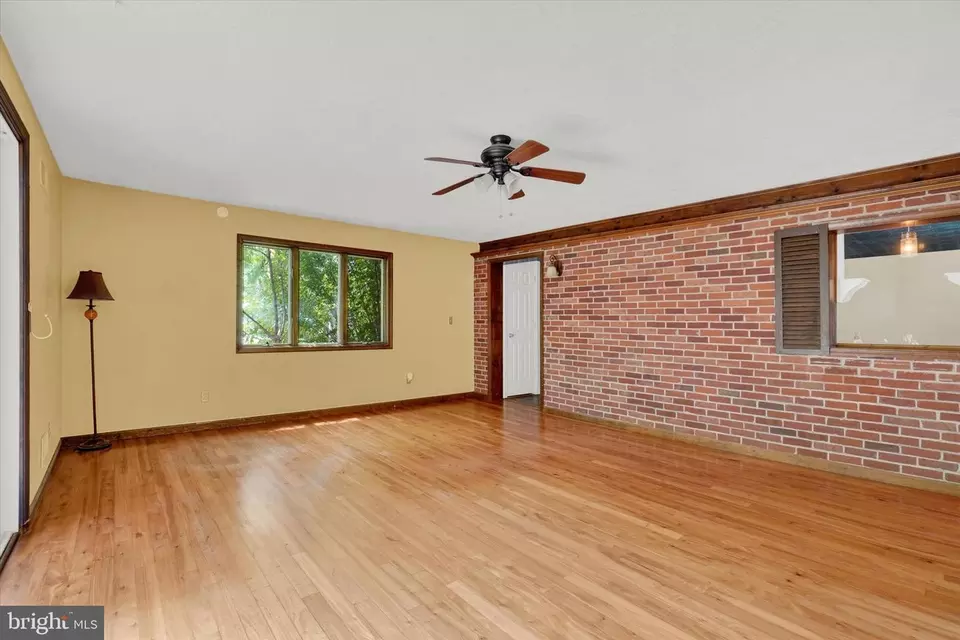 Living - 880 Cherry Orchard Rd, Dover, PA 17315 photo 2 of 2