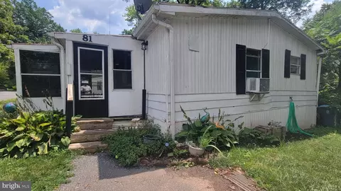 700 Salem Rd #81, Etters, PA 17319
