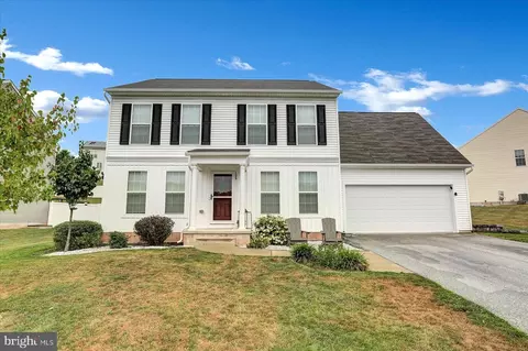135 Lark Dr, York Haven, PA 17370