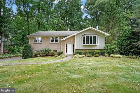 233 Reynolds Mill Rd, York, PA 17403
