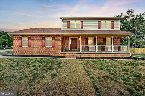 213 Glenview Rd, Spring Grove, PA 17362