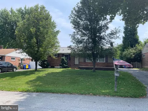 325 Maywood Rd, York, PA 17402