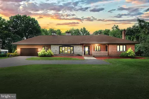 1862 Idylwyld Rd, York, PA 17406