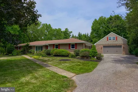 1140 Millcreek Rd, York, PA 17404