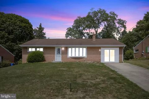 2401 Mayfield St, York, PA 17406