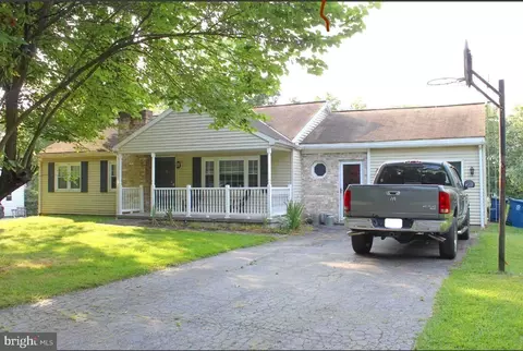 5209 Lehman Rd, Spring Grove, PA 17362