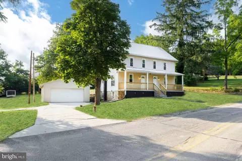 1753 Beck Mill Rd, Hanover, PA 17331