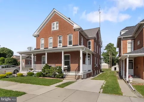 44 Mccosh St, Hanover, PA 17331