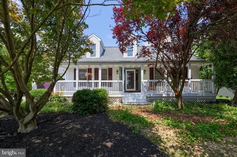 529 Crestwood Dr, Red Lion, PA 17356