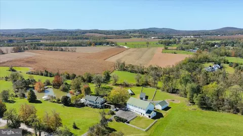 130 Hickory Rd, Dillsburg, PA 17019