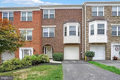 45 Jayme Dr #13, York, PA 17402