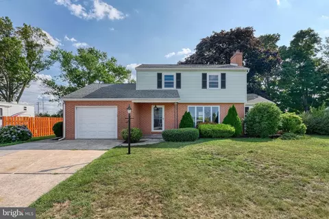 113 Blymire Rd, Dallastown, PA 17313