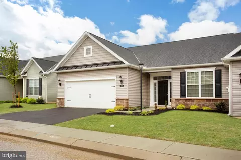 630 Basswood Ln, Hanover, PA 17331
