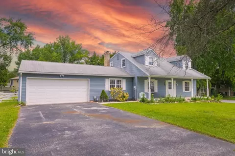 33 Crosswind Dr, Shrewsbury, PA 17361