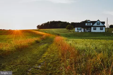 942 Bankard Rd, Hanover, PA 17331
