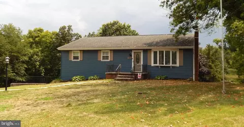 314 Dorwart Cir, Etters, PA 17319