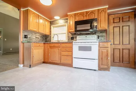 610 Taylor Rd, Windsor, PA 17366 photo 10