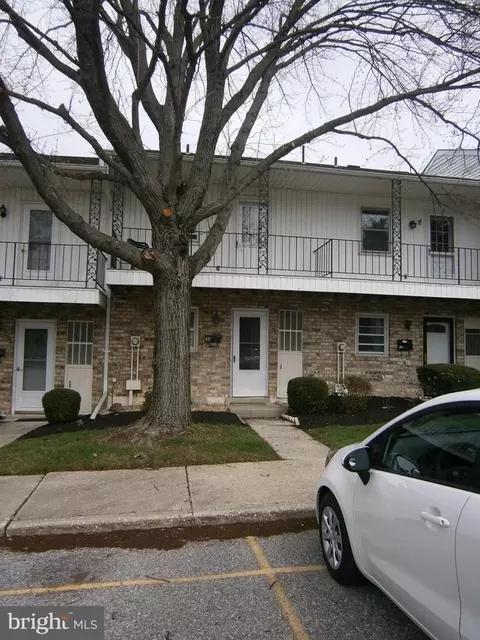 621 Colony Dr, York, PA 17404
