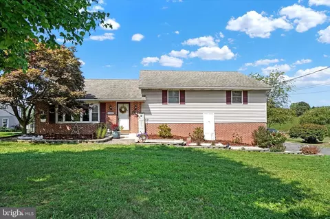 2930 Freysville Rd, Red Lion, PA 17356