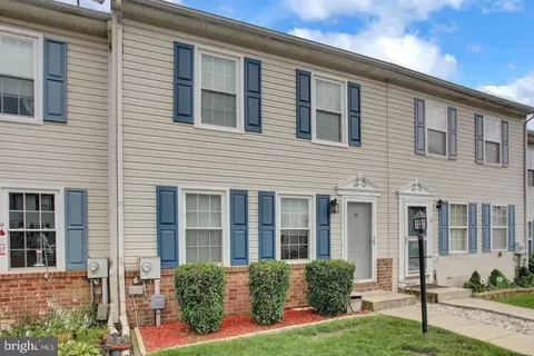 19 Red Barberry Dr, Etters, PA 17319
