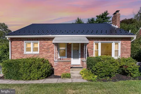 1474 Hollywood Pkwy, York, PA 17403