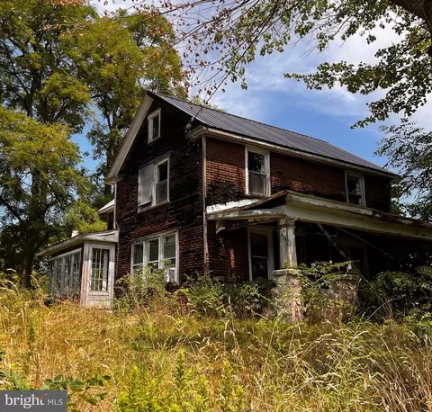 733 S Baltimore St, Dillsburg, PA 17019
