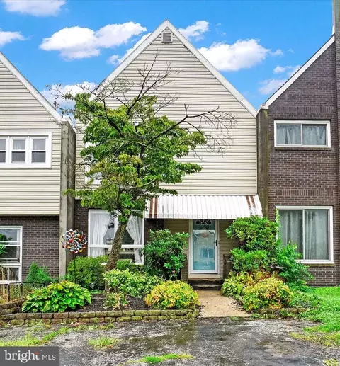 3108 Equinox Rd, Dover, PA 17315