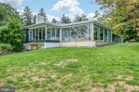 1756 Long Level Rd, Wrightsville, PA 17368