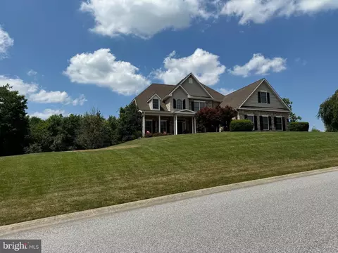25 Hunters Chase Chase, Etters, PA 17319