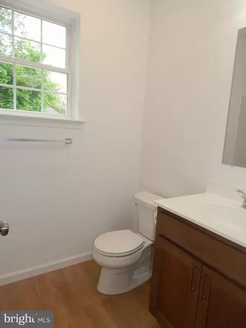 Bath - 98 Cedar Dr, Dover, PA 17315 photo 1 of 4
