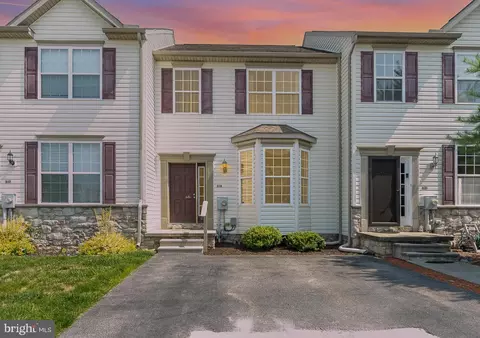 319 Mineral Dr, York, PA 17408