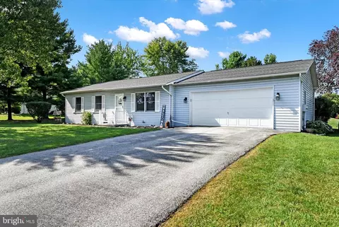 109 Fox Run Rd, Hanover, PA 17331