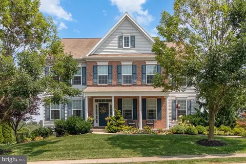 2748 Meadow Cross Way, York, PA 17402
