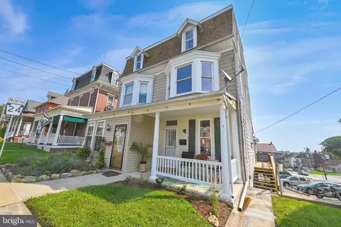 111 N Main St, Red Lion, PA 17356