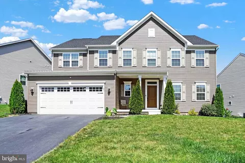 23 Lady Harrington Dr, York, PA 17402