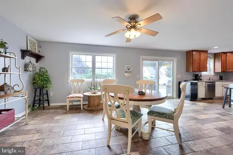 485 Apple Tree Ln, Mount Wolf, PA 17347 photo 14