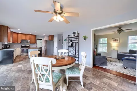 485 Apple Tree Ln, Mount Wolf, PA 17347 photo 15