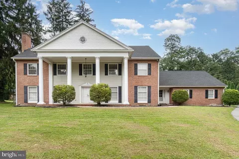 109 Lyn Cir, York, PA 17403