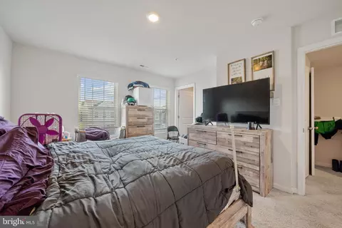 Bedroom - 350 Maple Run Dr, York, PA 17404 photo 1 of 3