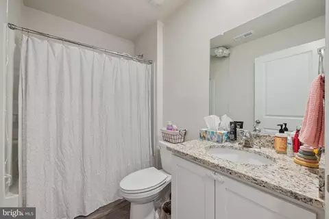 Bath - 350 Maple Run Dr, York, PA 17404 photo 1 of 1