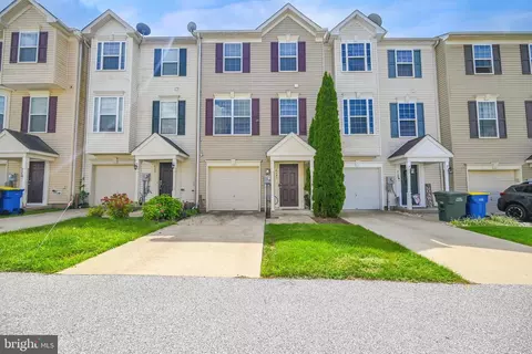 4121 Trabert Ct, Dover, PA 17315