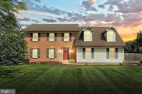 3225 Brittany Ct, York, PA 17408