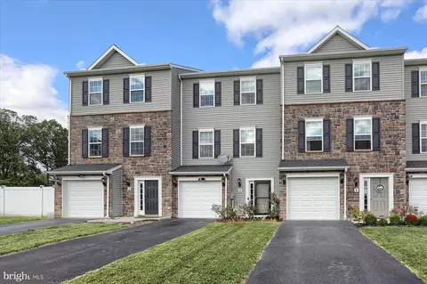 4 Holstein Dr, Hanover, PA 17331 photo 28