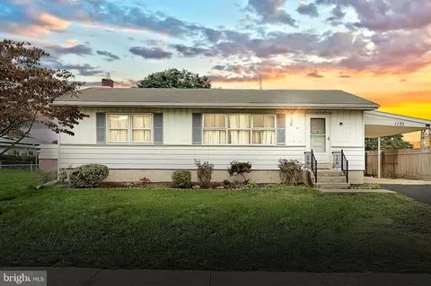 1125 Burgard St, York, PA 17404