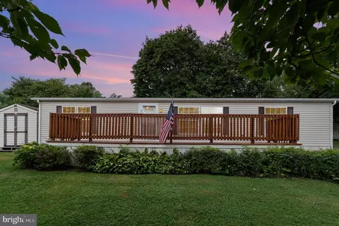 190 S Elm St, Yoe, PA 17313