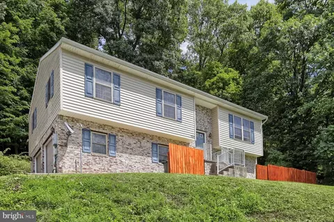 1299 Haines Rd, York, PA 17402