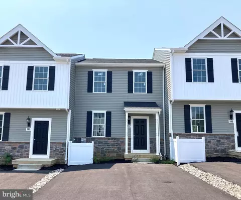 167 Holstein Dr #131, Hanover, PA 17331